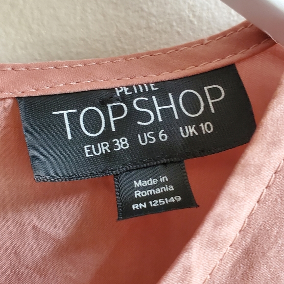 Top shop pink crinkled blouse with ruffles, small size - Picture 5 of 6